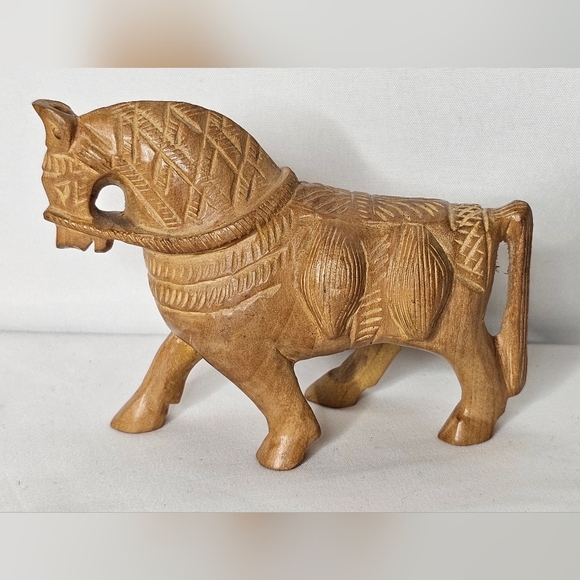 Wooden Horse Statue Hand Carved Showpiece Small Animal Sculptures for Home Decor - Picture 2 of 8